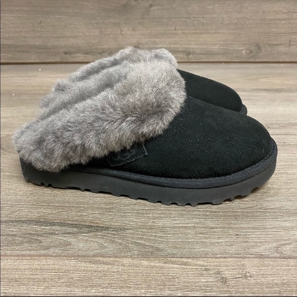 UGG | Cluggette Slippers In Black Grey Indoor Outdoor NEW - Picture 5 of 17